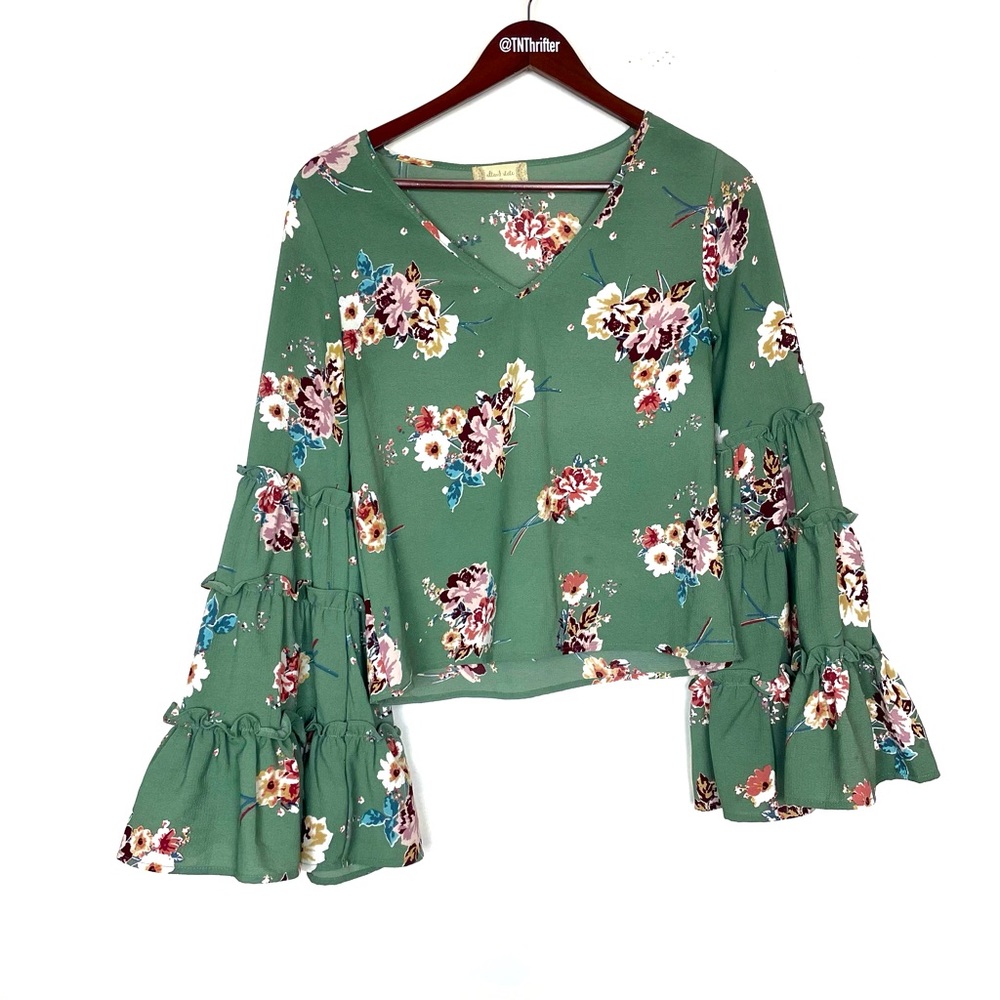 Altar’d State Women's Bell Tiered Ruffle Sleeve Floral Bohemian Blouse Sz Medium